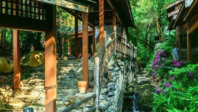 腾冲热海流连忘返,走进腾冲热海