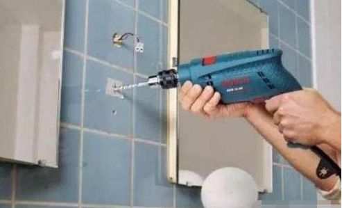 瓷砖打眼瓷砖裂了师傅不赔,瓷砖打孔用什么钻头不裂