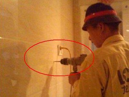 瓷砖打眼瓷砖裂了师傅不赔,瓷砖打孔用什么钻头不裂
