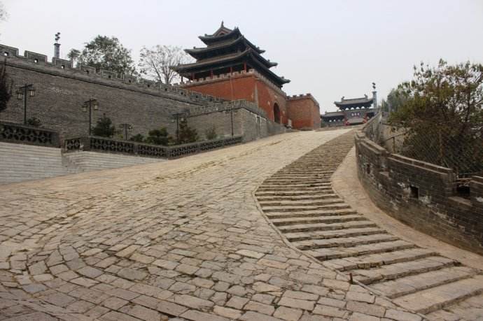 狂砸两千亿！山西这几个地方必将迎来大发展看看你家乡是否有机缘