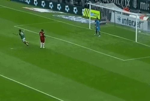 最厉害的十大倒钩破门,精彩倒钩凌空射门视频