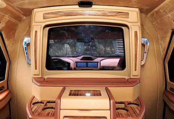 真正的硬派越野车之王,迄今最强悍的军用大型越野车