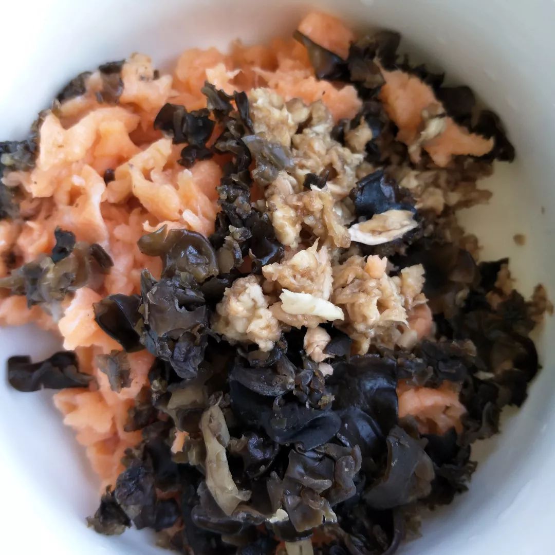 三文鱼有助于补脑吗,三文鱼小孩吃了能补脑吗