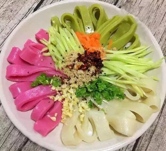 五一游玩小短文一年级,五一游玩的小短文50字