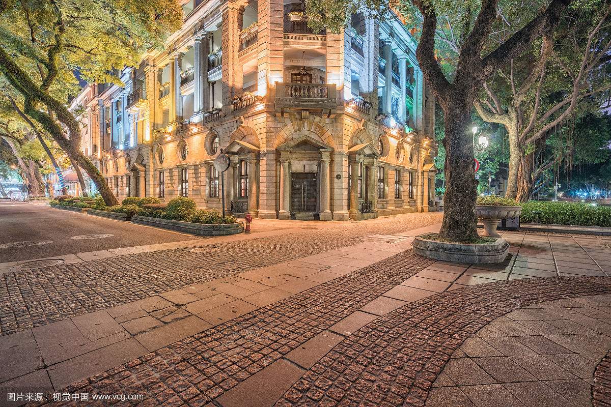 各位亲爱的粉丝们，我又回来了，想我了吗？哈哈哈