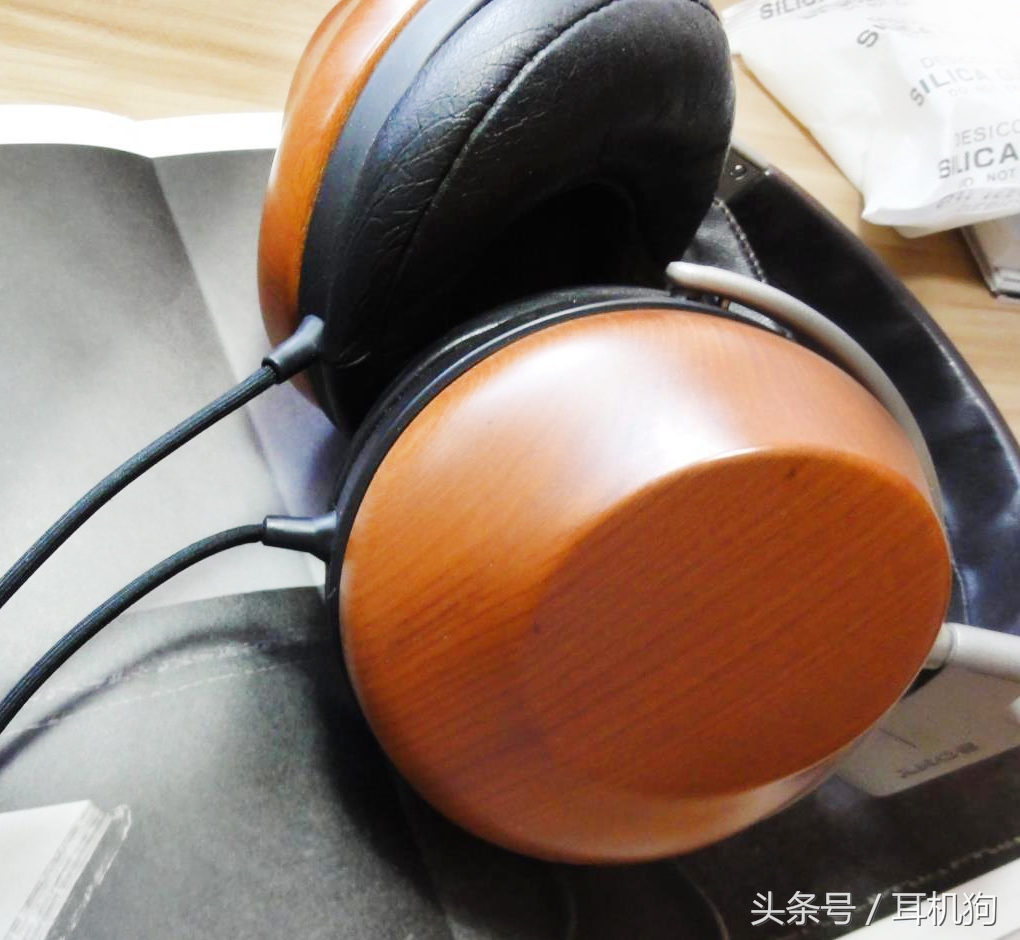 世界上最贵的耳机品牌十大排名,全球最贵耳机录歌排行榜