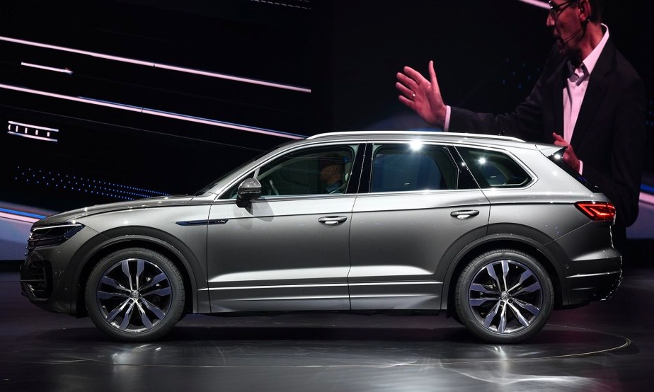 保时捷卡宴2022新款车重,保时捷卡宴减重