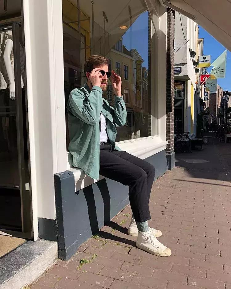 超火爆的潮流帆布鞋你值得拥有,扔掉不要的帆布鞋