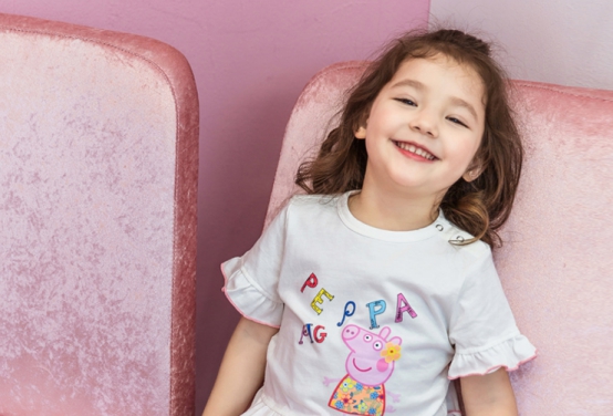 在英国穿上这个玩具，你的娃就是幼儿园之王