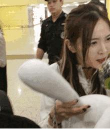 吴宣仪应援物,吴宣仪抢应援物