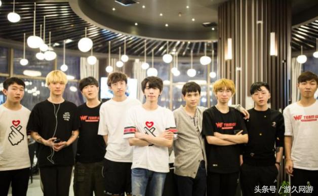 imp卡莎秒进化打团,imp大嘴闪现上高地杀uzi