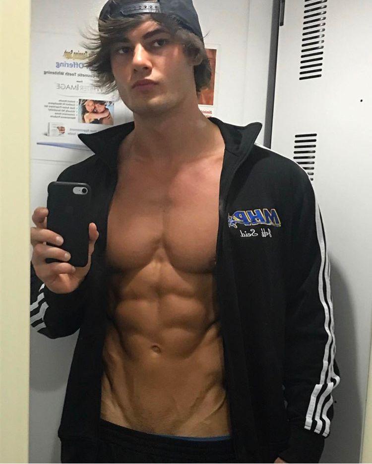 徒手增肌的正确方法训练计划,徒手增肌训练方法初学者