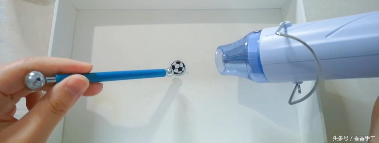 世界杯开始了准备什么,世界杯足球纪念物