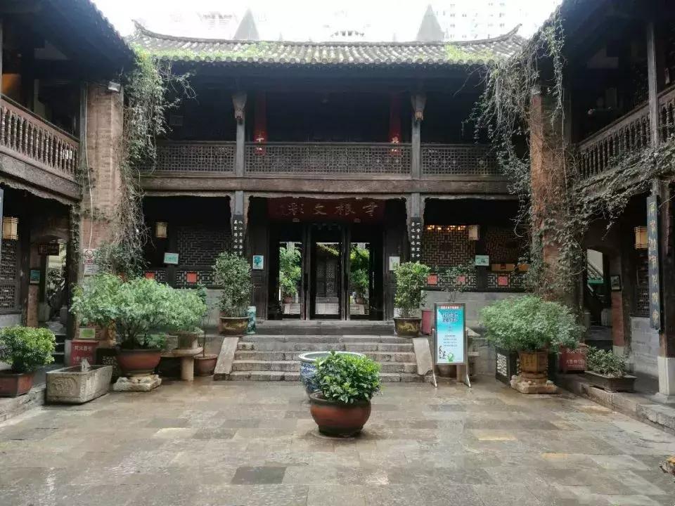 昆明国庆节假期自驾游攻略,五一昆明最适合去的地方