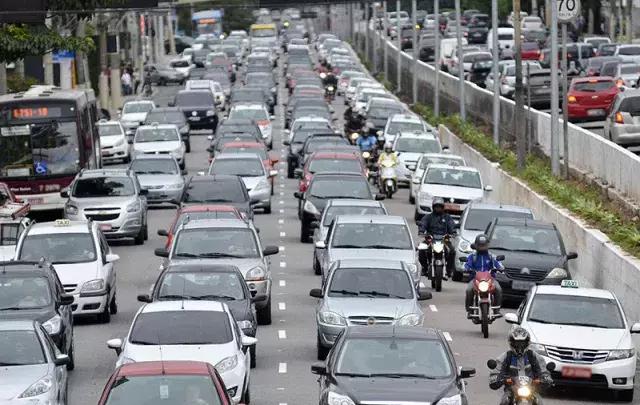 专用车道如何行驶不被处罚,可变车道怎么走才不会被扣分