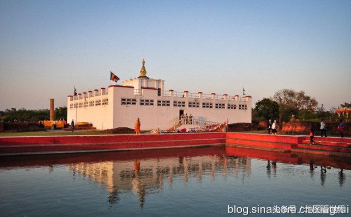 高山王国，千佛之国，佛教发源地，世界唯一非矩形*旗国**——尼泊尔