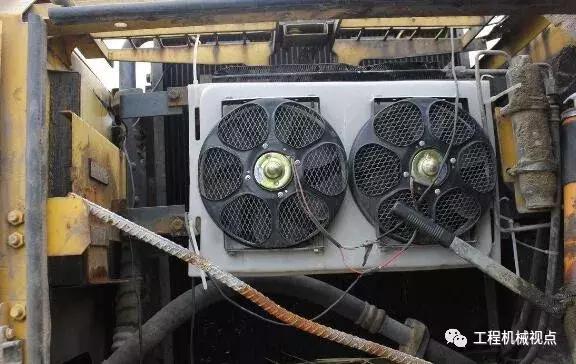 挖掘机水箱反水、缺水、漏水、水温高原因是什么？你还不知道？