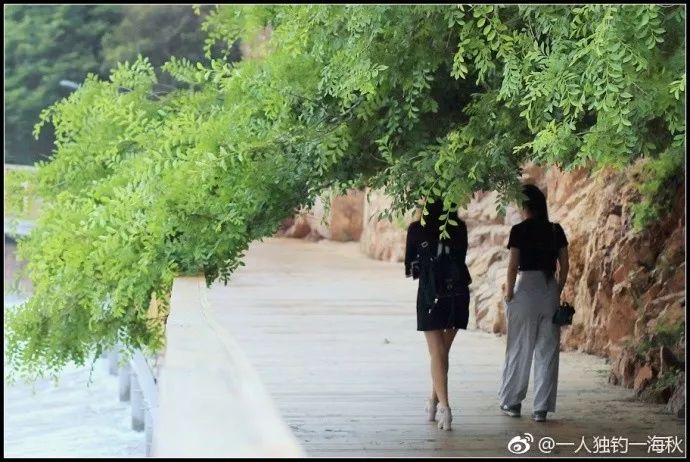 青岛灯光秀六月份安排表,青岛城市阳台灯光秀时间表2022