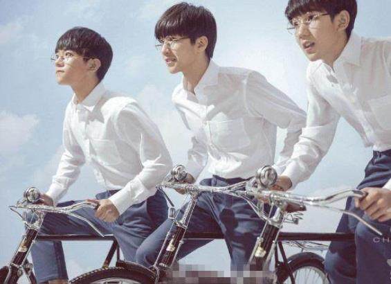 tfboys骑摩托车视频,tfboys王源骑自行车