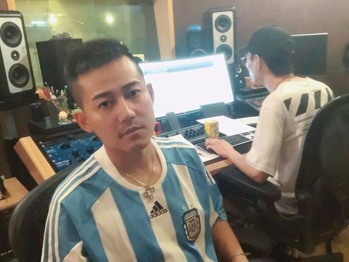 又一位预言大师！苏醒上演神预测下注1000买日本赢