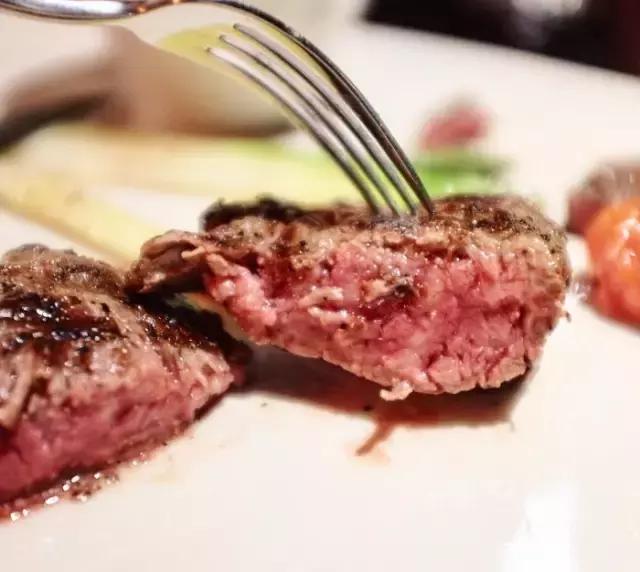 武汉最贵贵贵贵贵贵的土豪餐厅！吃过的都是有钱人！