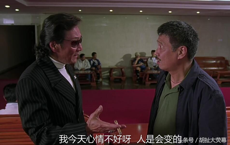 谢霆锋的老爸的妻子是谁,少林足球谢霆锋客串