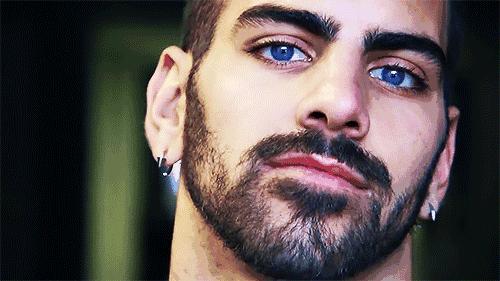 意外回春，老公NyleDiMarco登上新一期的《Gaytimes》封面！