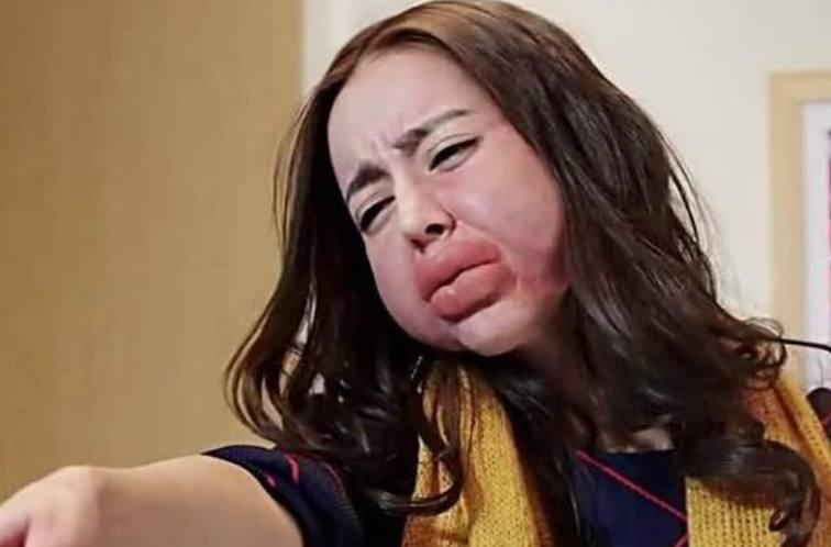 女星扮丑的视频,明星林允面部狰狞