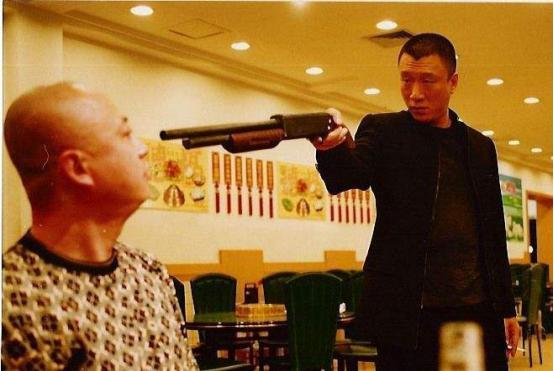 这个一脚踢飞我几百块的男人会不会踢飞WEY的两个亿？