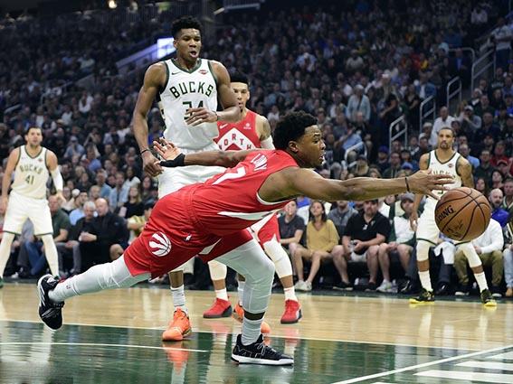 小卡34分快船7连胜登顶西部,小卡35分全场录像