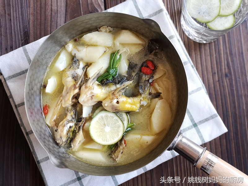 哪种鱼刺少又炖的好吃,什么鱼刺少炖汤好喝又营养