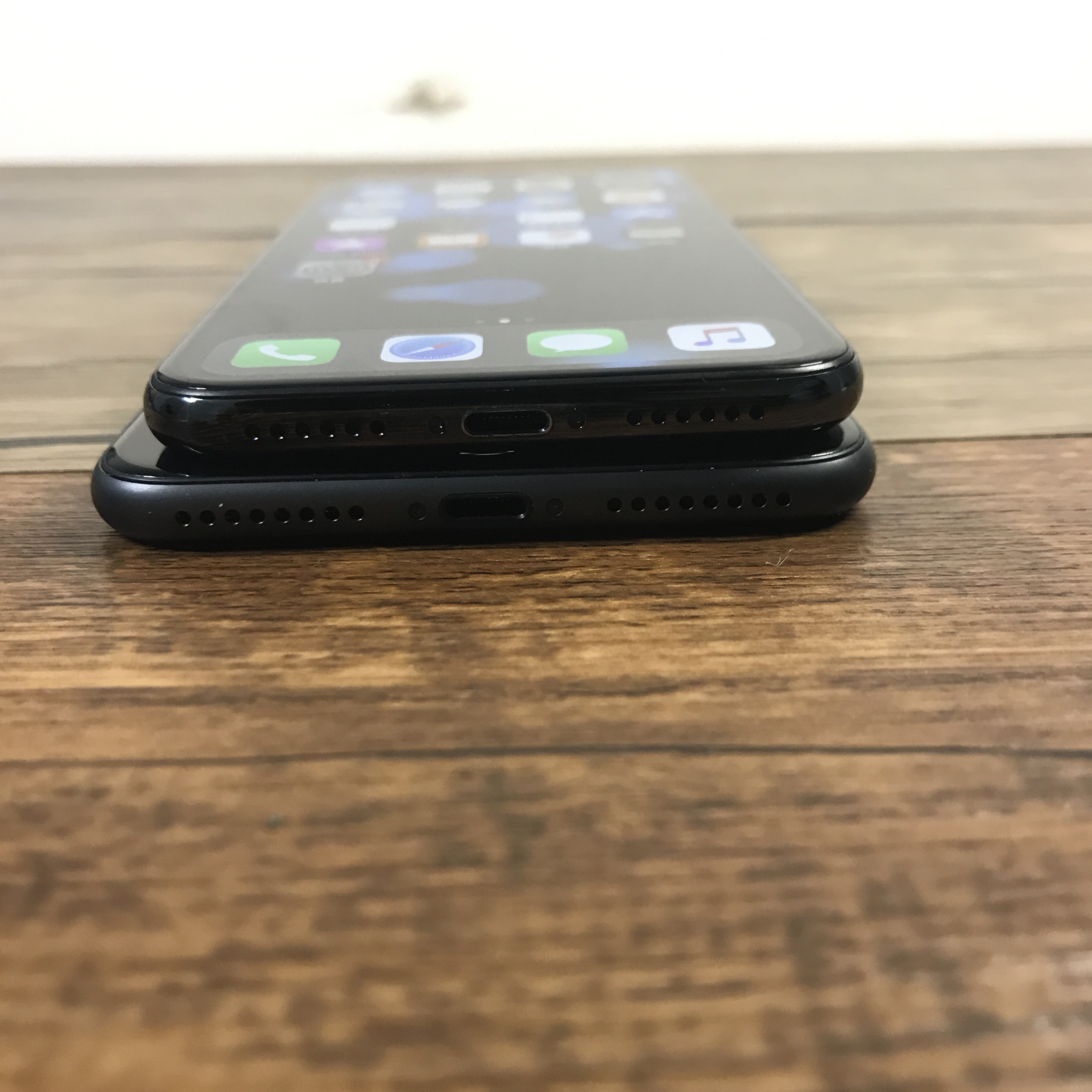 iphone8p和iphonex的参数对比,iphone8256g实质内存多少