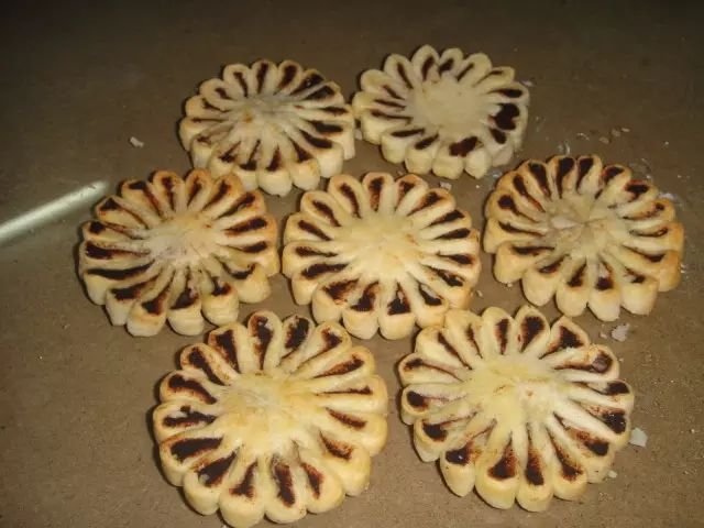 现在最火的网红小吃是什么,目前最火的网红小吃推荐