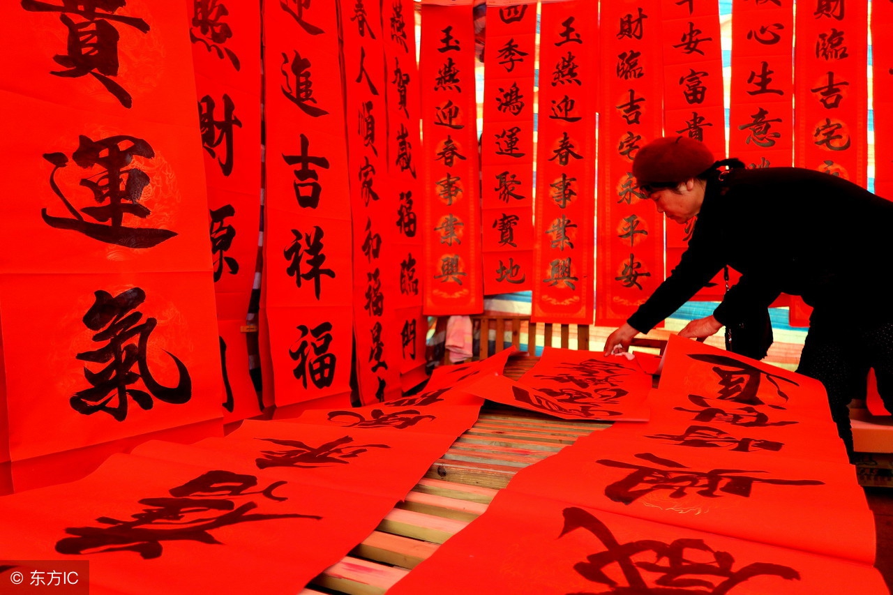 对联是我国的文化瑰宝,对联文化博大精深