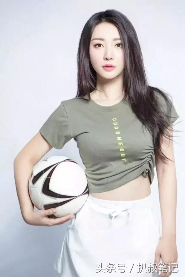 柳岩早期造型可爱,柳岩小清新造型少女感十足