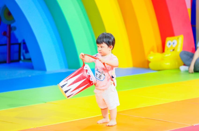 我是美吉姆宝宝，我在央视《七巧板》！