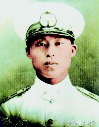 舍身卫国山河壮，忠魂浩气永流传：抗战的少数民族飞行员