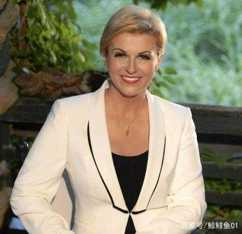 女总统参加世界杯,女总统世界杯拥抱球员