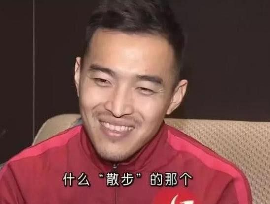 黄西调侃川普,黄西吐槽川普完整视频