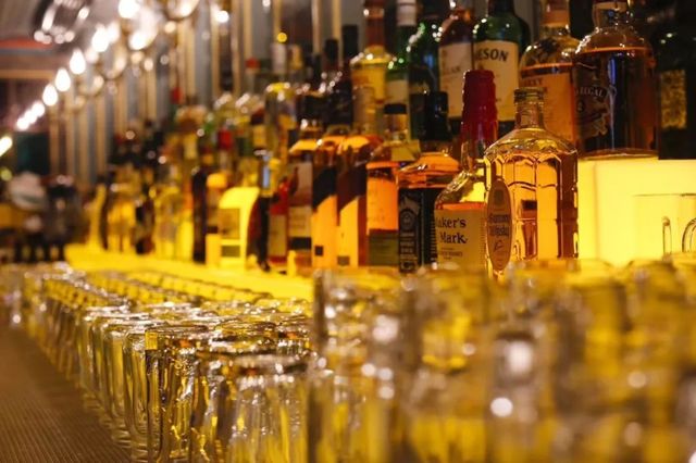 青岛西海岸可以看球的餐厅,青岛足球特点餐厅