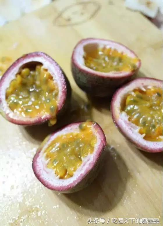 事实证明百香果蜂蜜茶和什么很配,适合夏天的百香果蜂蜜柠檬茶