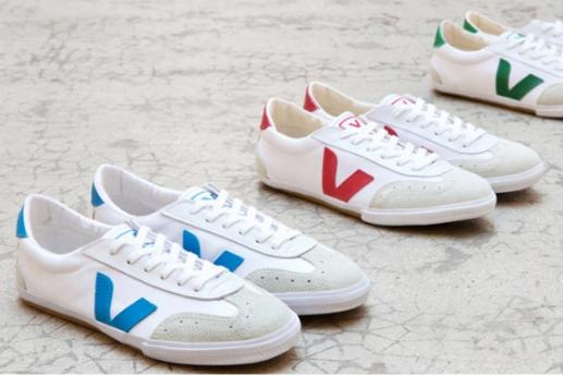 出门撞鞋,出去旅游好穿的运动鞋推荐女