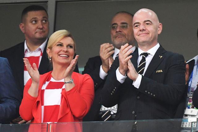 黄健翔：拿冰岛33万人口来怼国足，那不是骂国足，那是骂中国人