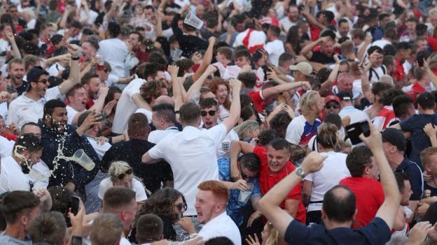 世界杯冰火,巴西克罗地亚冰火两重天