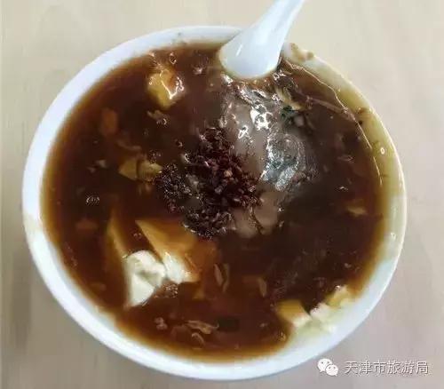 天津豆腐脑和东北豆腐脑区别,北方的豆腐脑和老豆腐是一样的吗