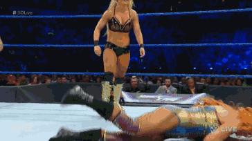 smackdown兰迪奥顿回归,smackdown最新一期兰迪