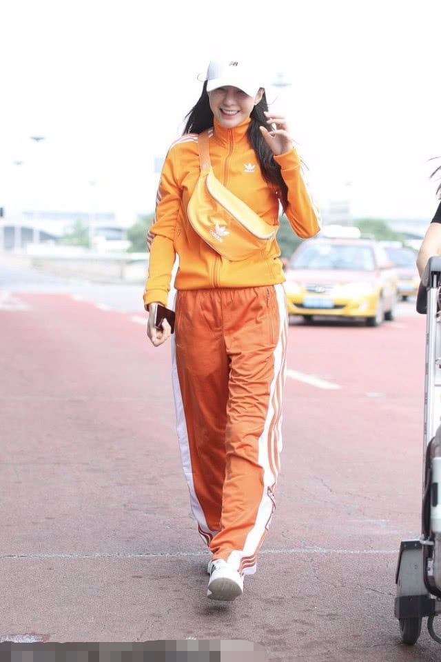 2019女明星秋季机场穿搭,明星机场穿搭2020秋冬