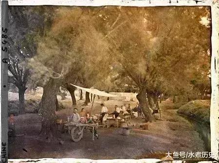 恍如隔世：一个法国牛贩子，用彩色胶片记录了110年前的旧中国