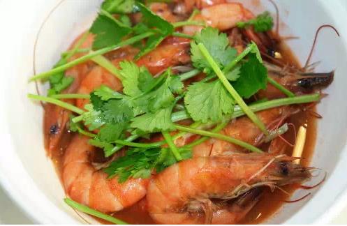 妻子每天给丈夫做大餐,妻子每晚给丈夫吃粥