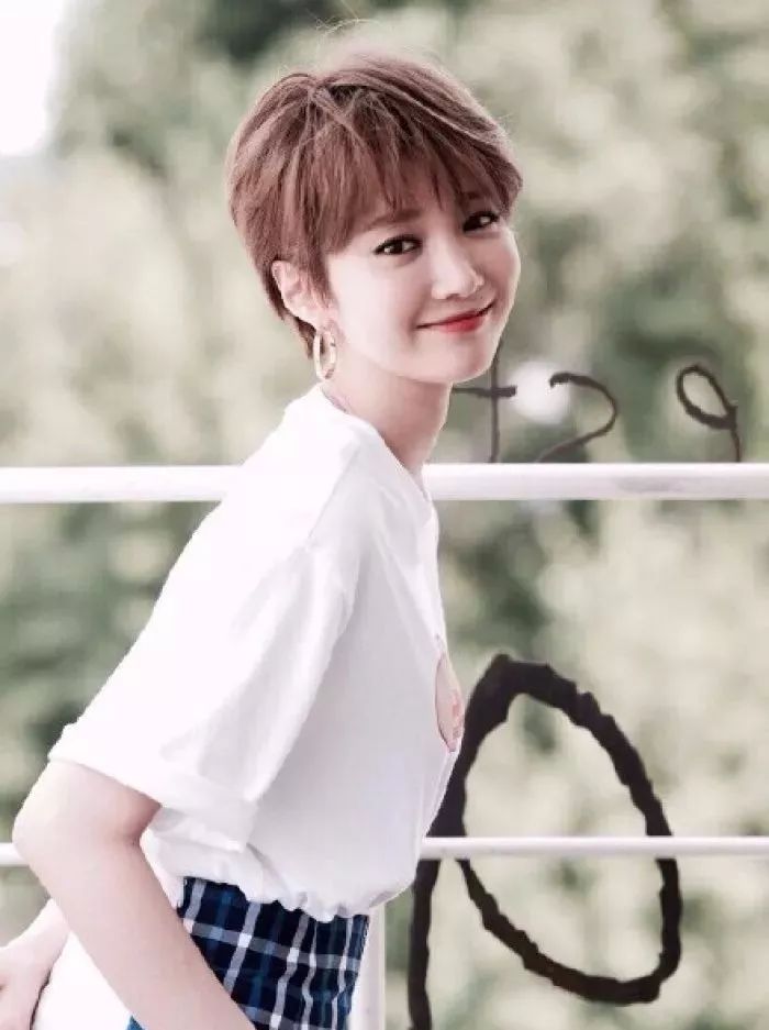 短发剪得太显脸大,短发剪到哪里视觉感更强